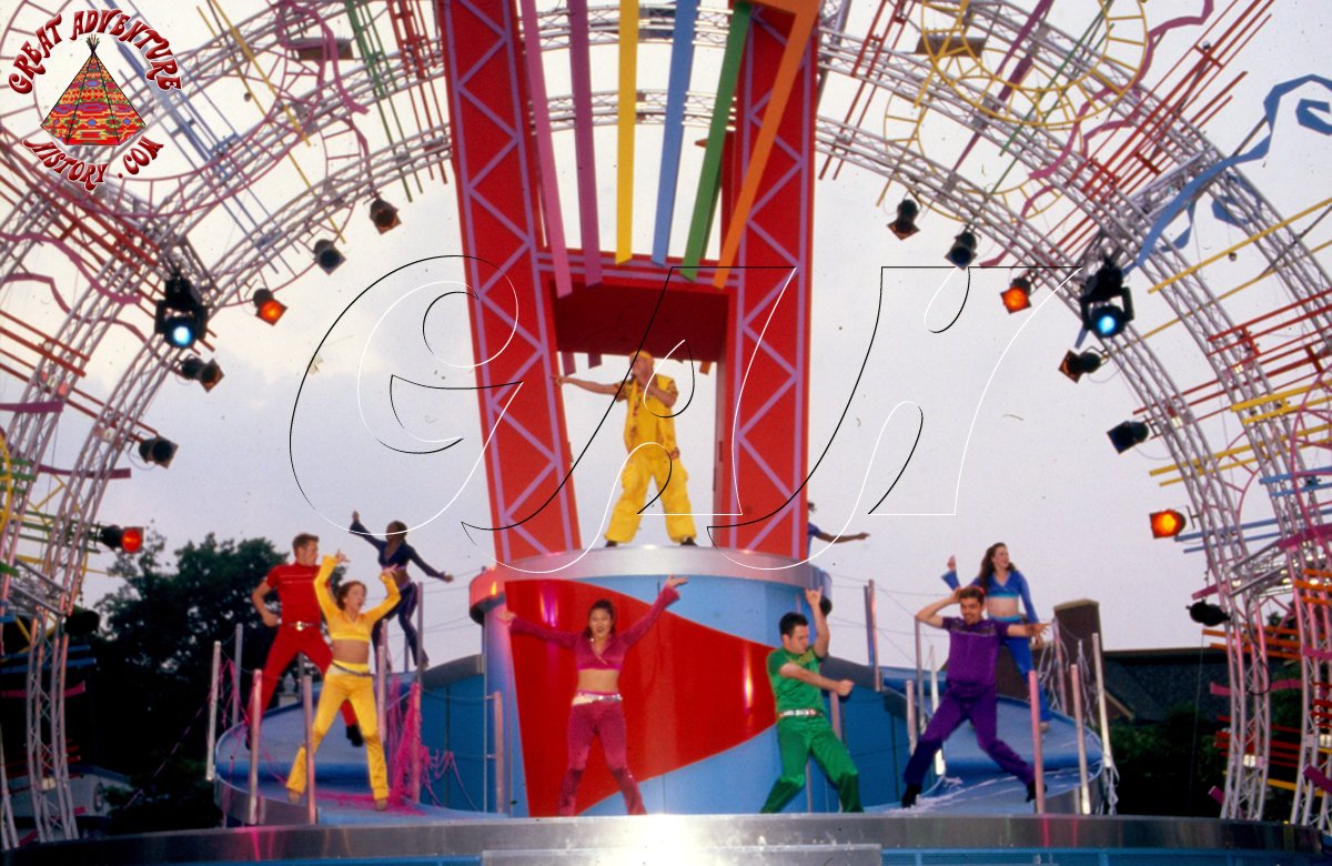 スピッツ THE GREAT JAMBOREE FESTIVARENA From Kids Boo Fest's sweet treats to Fright Fest presented